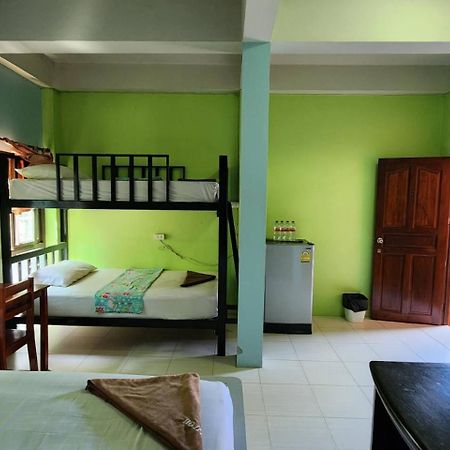 Sarin Guesthouse สาริน タオ島 エクステリア 写真