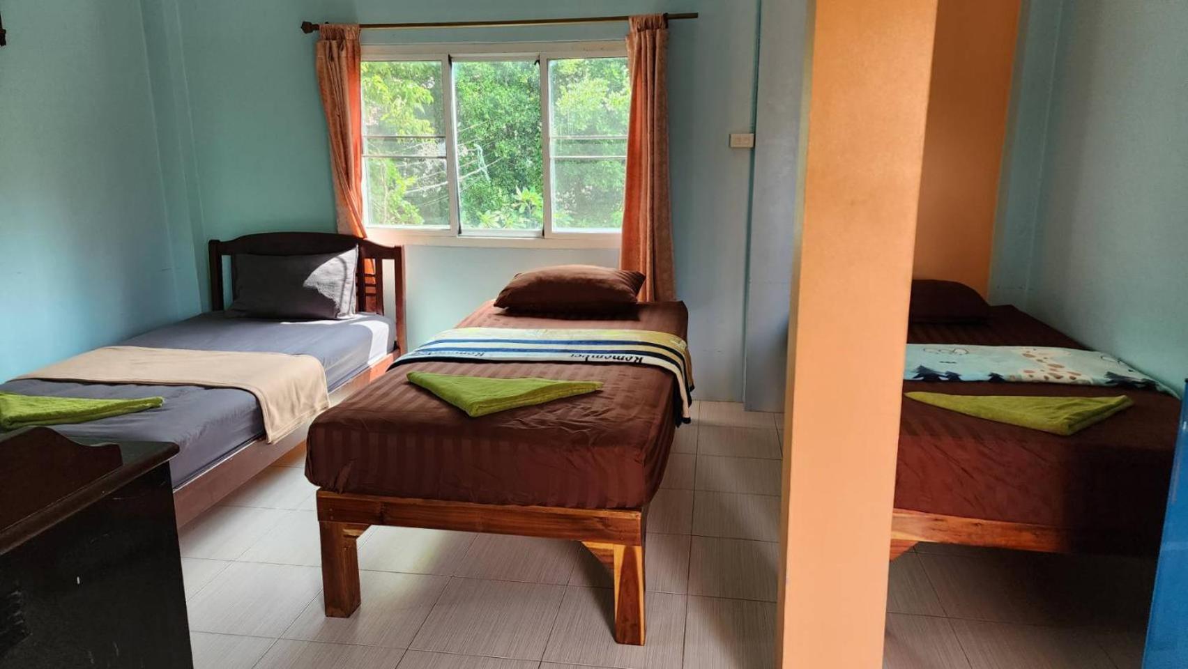 Sarin Guesthouse สาริน タオ島 エクステリア 写真