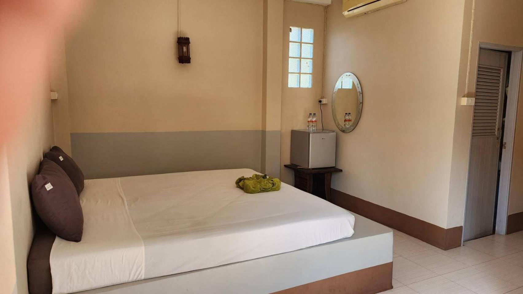 Sarin Guesthouse สาริน タオ島 エクステリア 写真