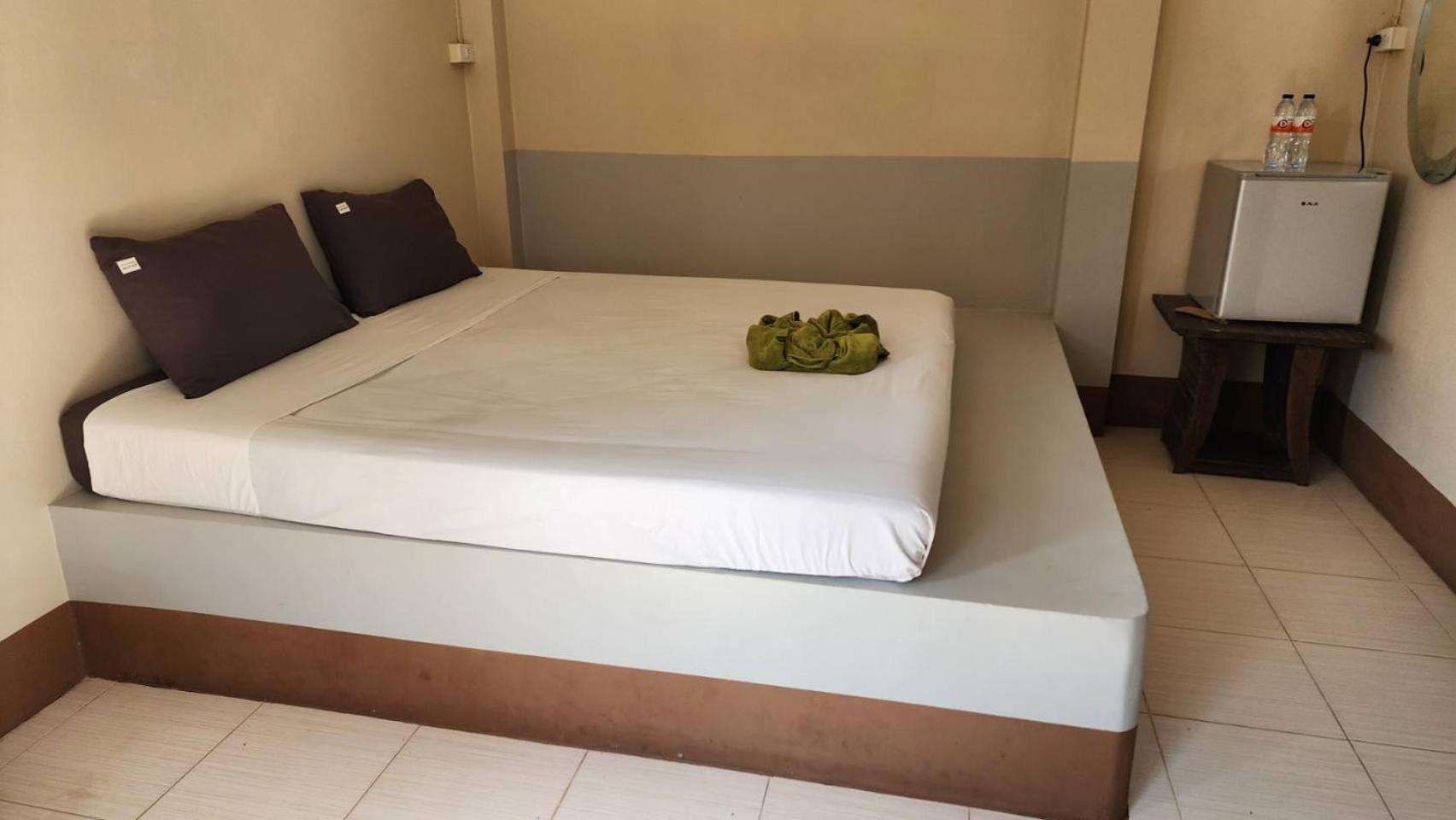 Sarin Guesthouse สาริน タオ島 エクステリア 写真