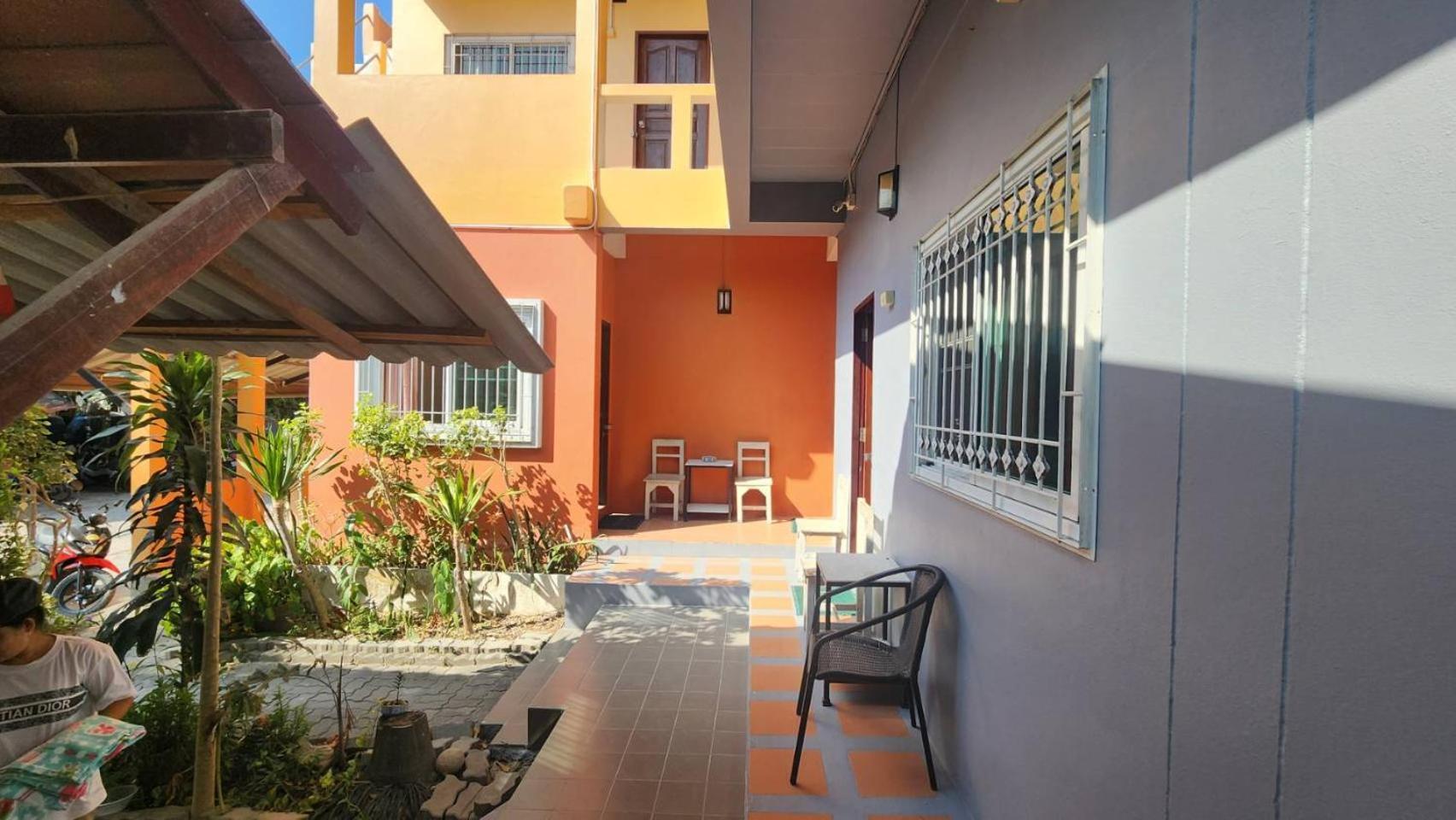 Sarin Guesthouse สาริน タオ島 エクステリア 写真