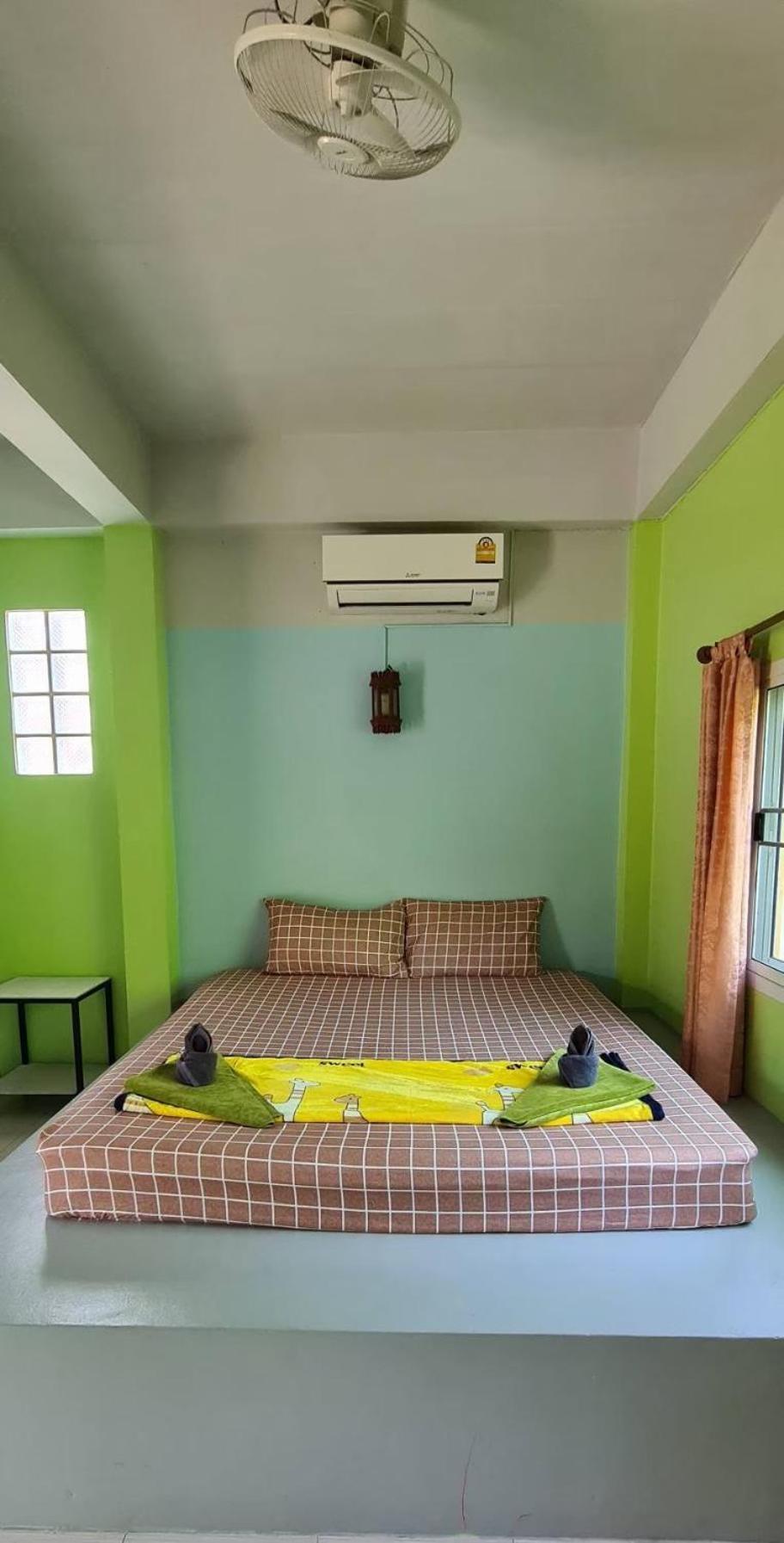 Sarin Guesthouse สาริน タオ島 エクステリア 写真